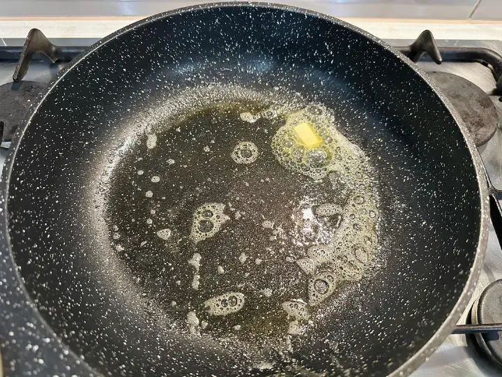 酥皮蛤蜊奶油浓汤 第 4 步