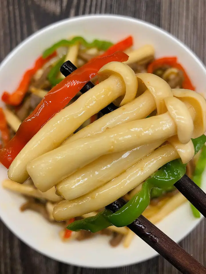 海鲜菇炒肉丝 第 11 步