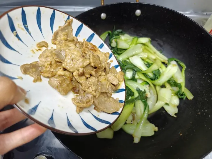 上海青炒肉片 第 5 步