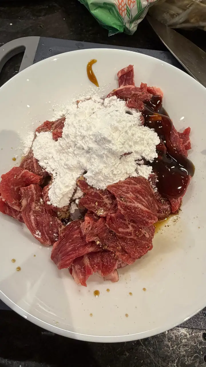 西红柿牛肉炒鸡蛋 第 3 步