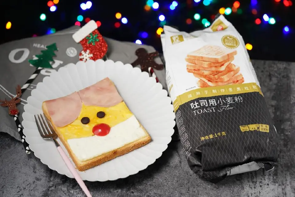 圣诞老人开放式三明治成品图