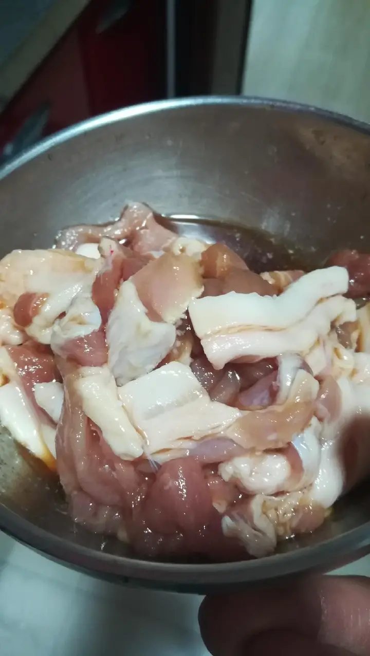 家常小炒肉 第 1 步