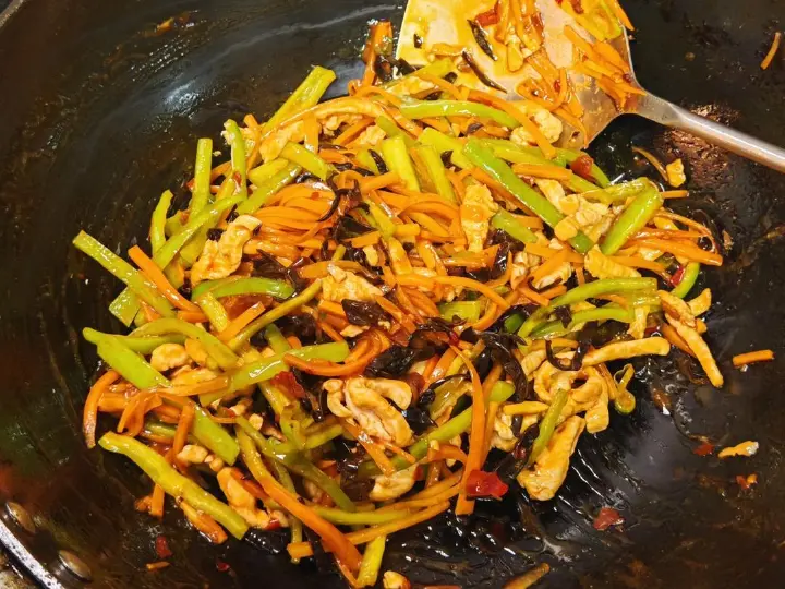 鱼香肉丝 第 8 步
