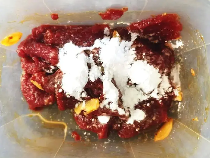 泡椒牛肉 第 1 步