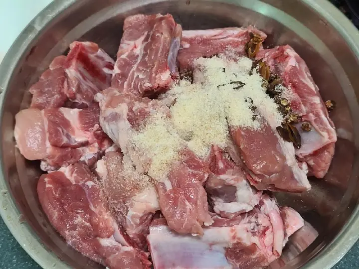 盐水猪排骨 第 4 步