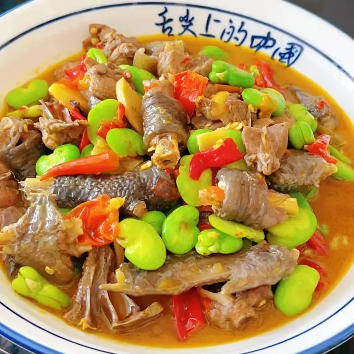 蚕豆米烧乌鸡 第 13 步