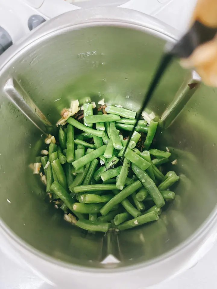 梅干菜炒四季豆 第 5 步