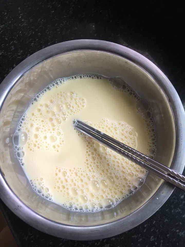 鸡蛋牛奶烤燕麦 第 4 步
