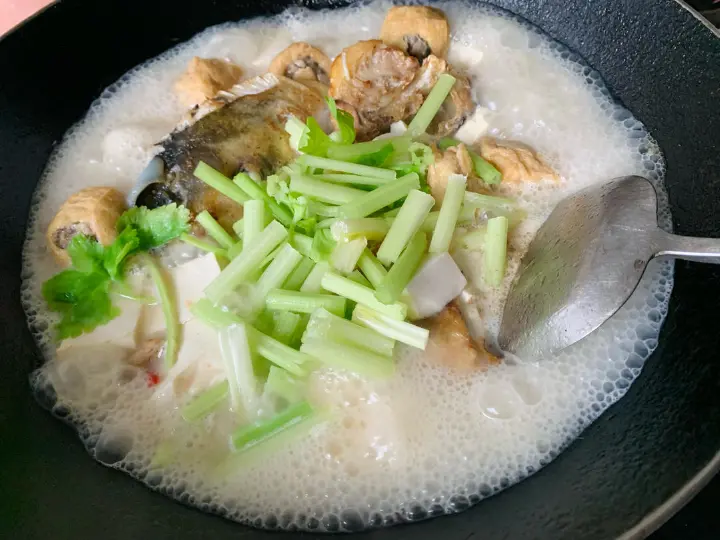 鱼头豆腐汤 第 6 步