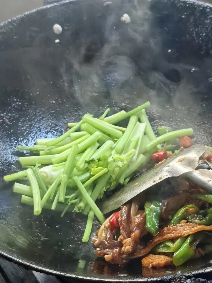 芹菜炒猪肚 第 6 步