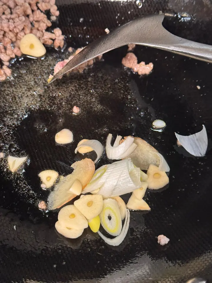 肉末青椒炒蛋 第 5 步