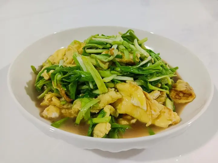 白玉菇炒鸡蛋 第 13 步
