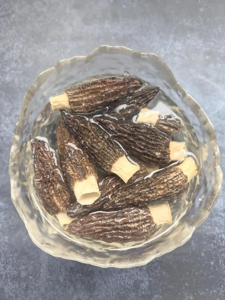 羊肚菌酿虾滑 第 1 步