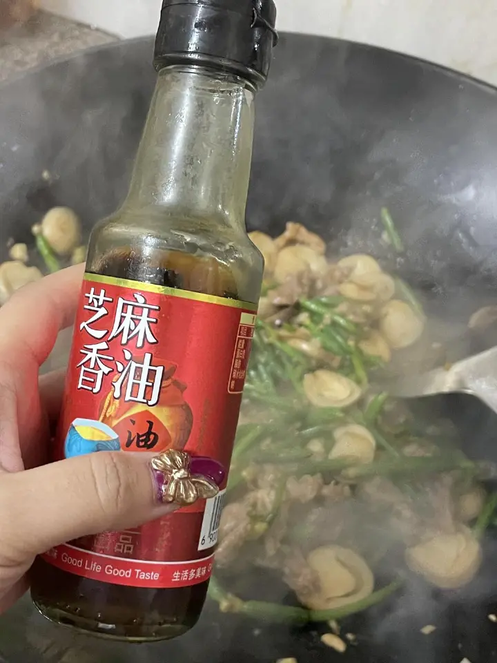 草菇青瓜籽炒肉片 第 5 步