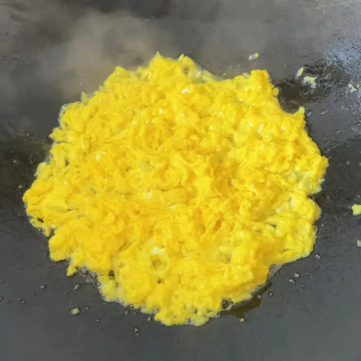 春炒地皮菜 第 4 步