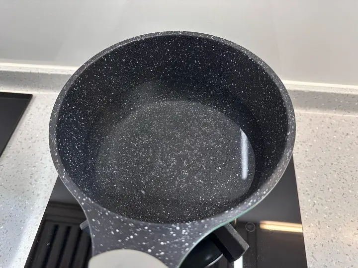 西红柿炒菜花 第 1 步