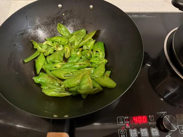 辣椒炒肉 第 4 步