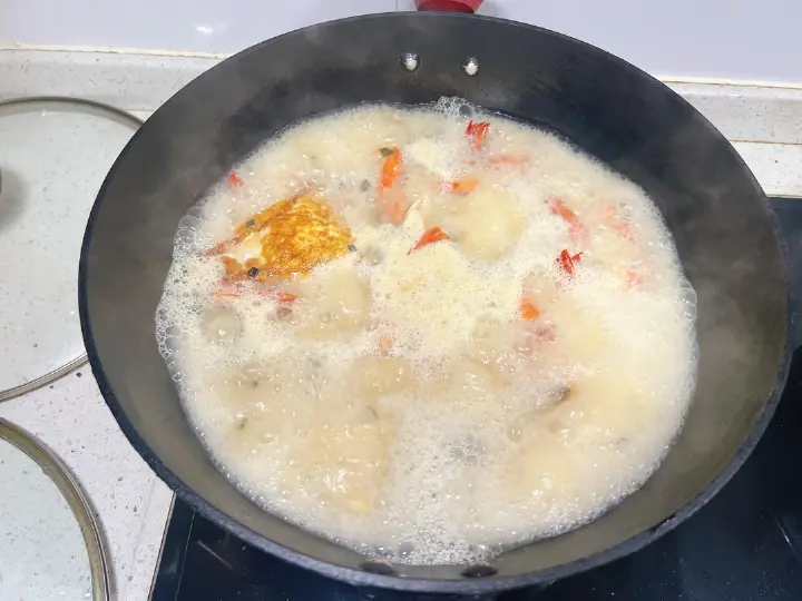 鲍鱼海鲜面 第 3 步