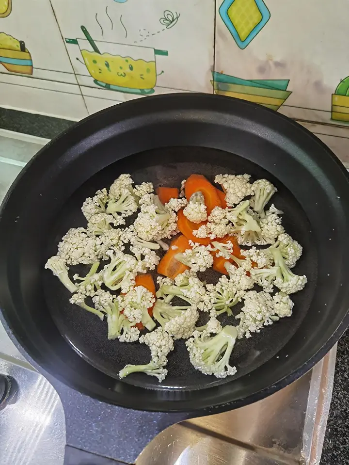 泰式甜辣酱炒花菜 第 3 步