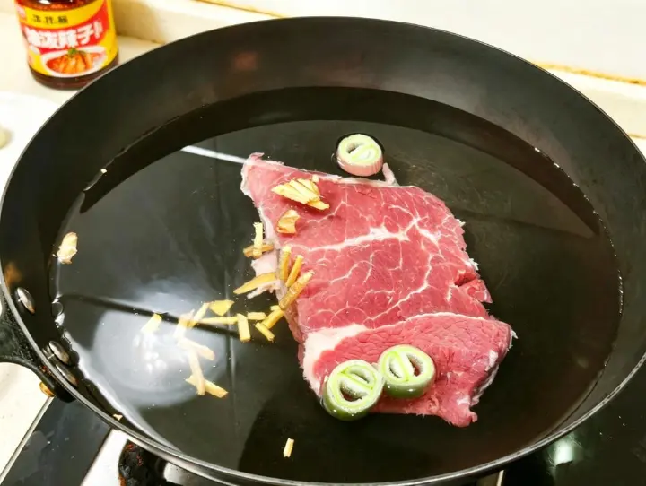 香辣凉拌瘦牛肉 第 3 步