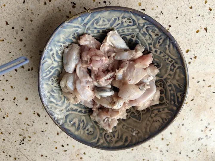 泡椒牛蛙 第 2 步