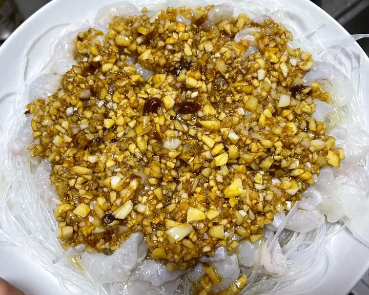 蒜蓉粉丝蒸虾 第 7 步