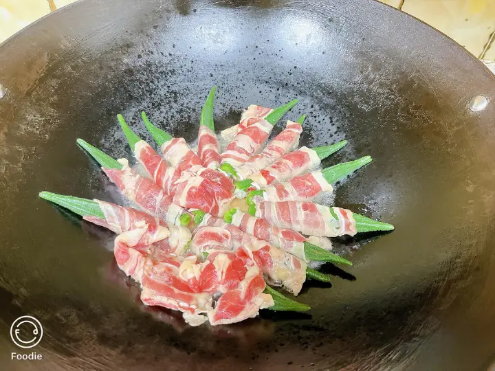 肥牛卷秋葵 第 2 步