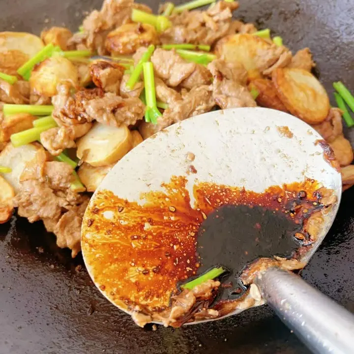 芋头炒猪肉 第 12 步