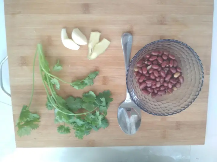 果仁菠菜 第 2 步