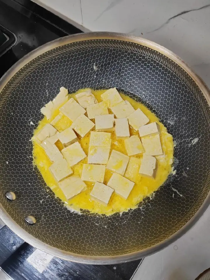 茄汁鸡蛋豆腐 第 3 步