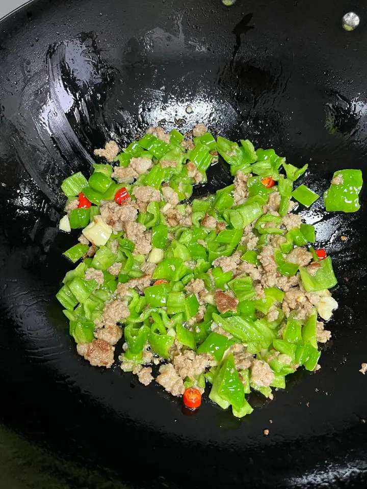 肉末炒毛豆 第 7 步