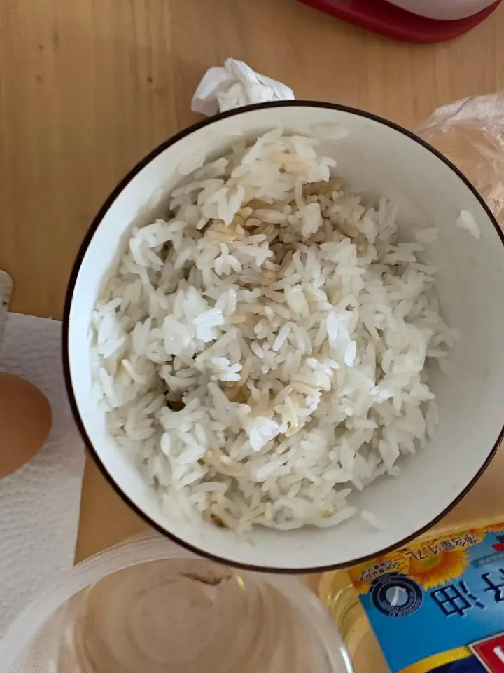 鸡胸肉娃娃菜蛋炒饭 第 3 步