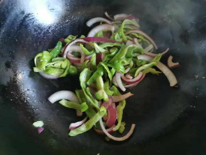 小炒松板肉 第 7 步