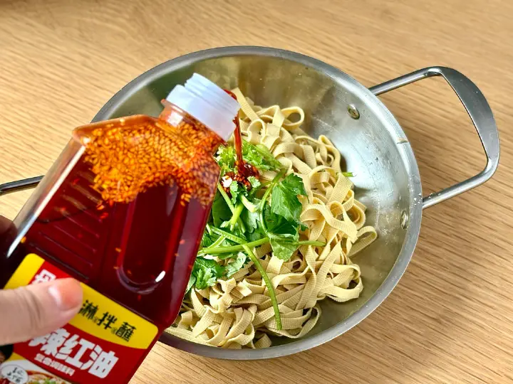 红油拌豆腐皮 第 4 步