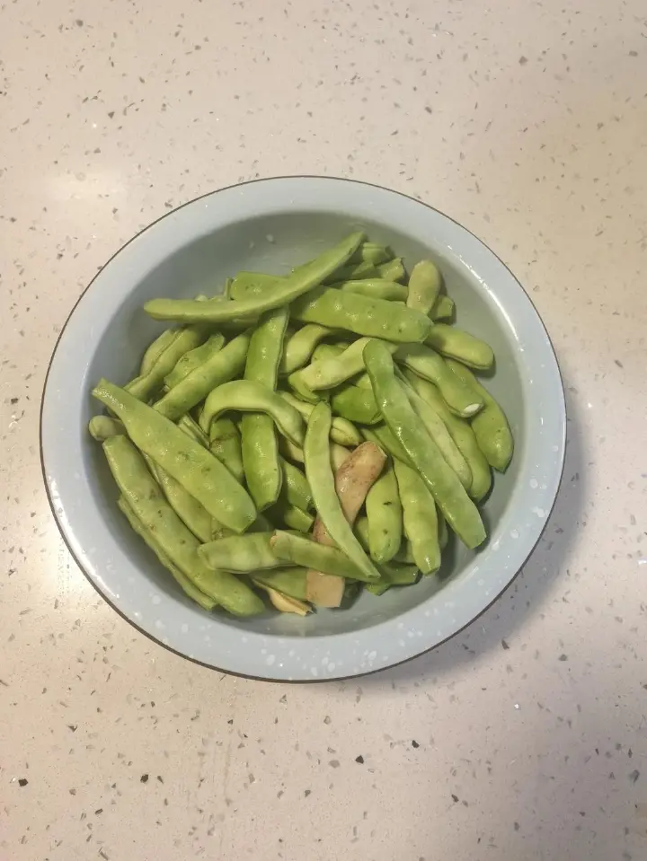 豆角炖粉条 第 2 步