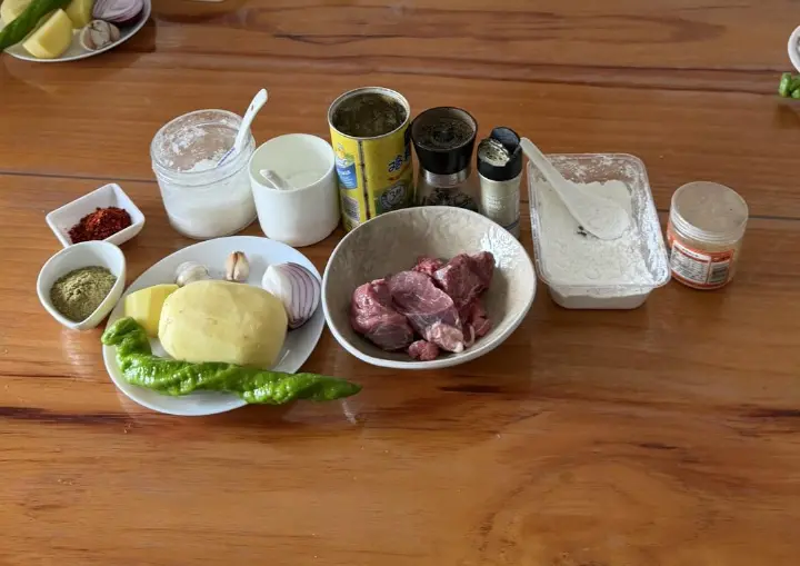 干锅土豆牛肉粒 第 1 步