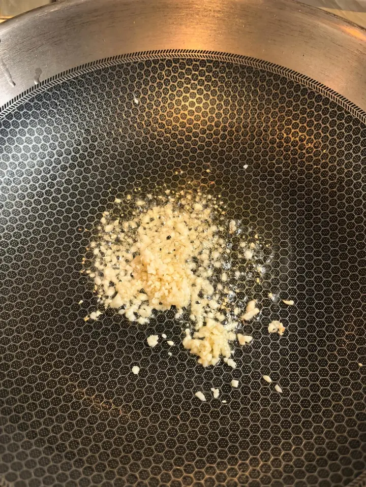 西兰花炒口蘑 第 2 步