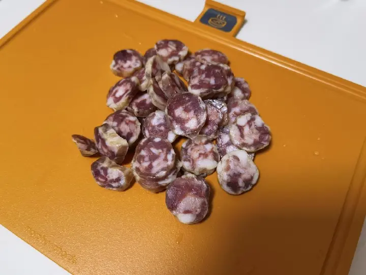 懒人腊肠焖饭 第 2 步