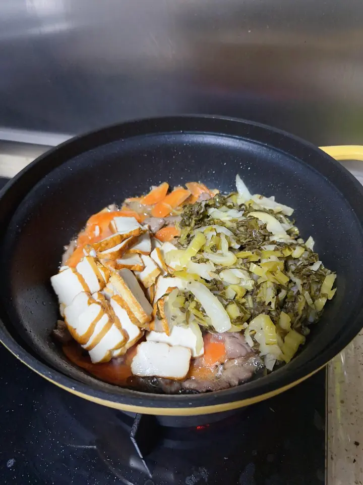 腌青菜炒肉丝豆干 第 5 步