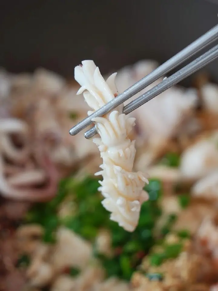 水煮海鲜牛肉 第 9 步