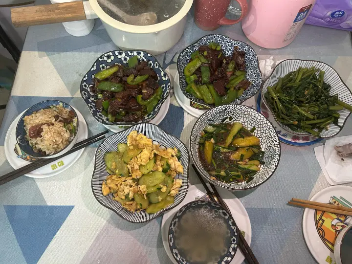 青椒牛肝菌炒腊肉 第 20 步