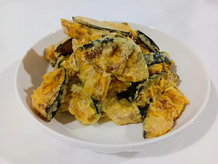 白玉菇炒鸡蛋 第 3 步