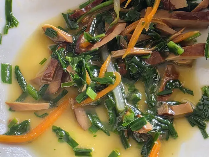 韭菜豆芽胡萝卜炒茶干 第 1 步