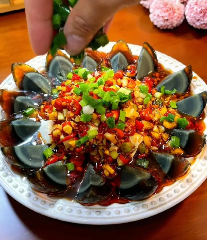 凉拌皮蛋豆腐 第 8 步