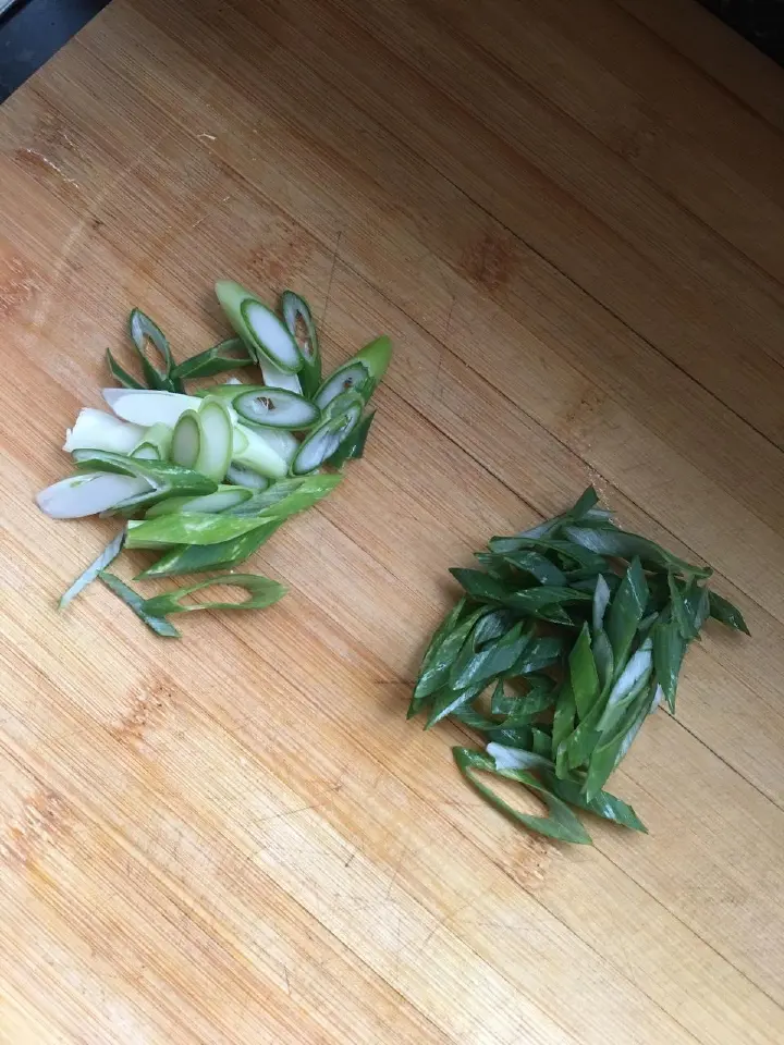 西红柿鸡蛋汤面 第 3 步