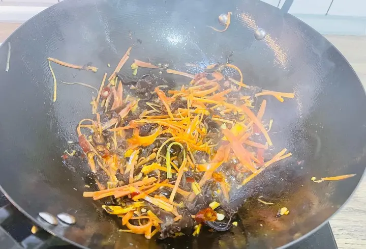 鱼香肉丝 第 7 步
