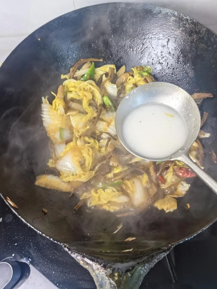 白菜炒茶树菇 第 14 步