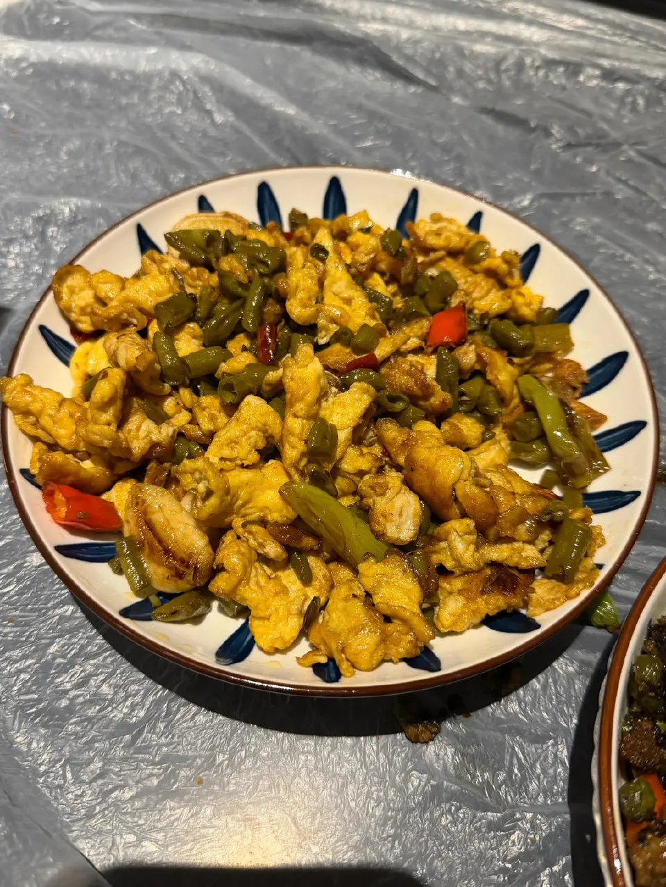 酸豆角炒鸡蛋成品图