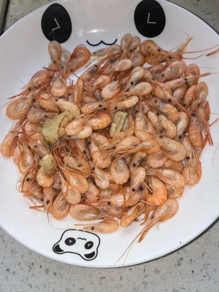 莴笋豆瓣炒小虾 第 2 步