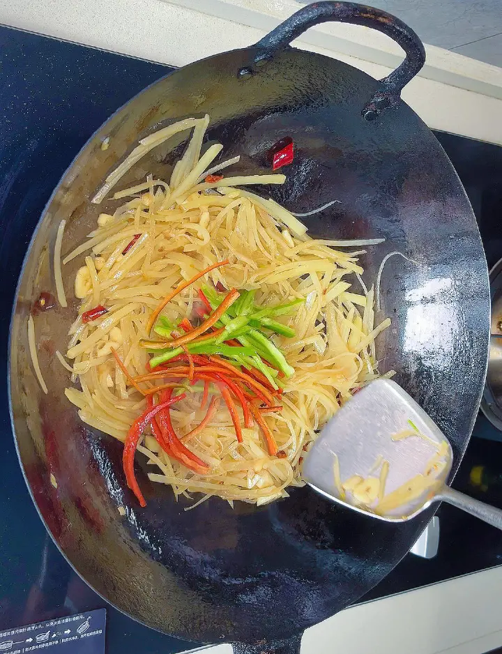 酸辣土豆丝 第 6 步